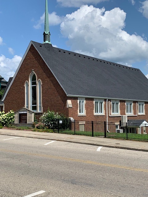 Vineyard Community Church - Aurora, IN